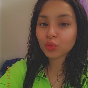 Meet your Posher, Perla